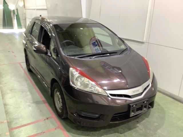 1 Honda Fit shuttle GP2 2011 г. (JU Yamagata)